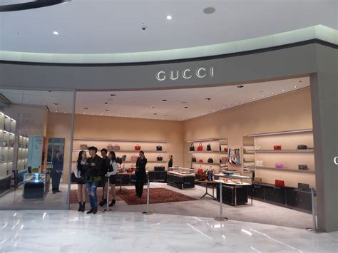 gucci sydney airport prices|Gucci shopping bag.